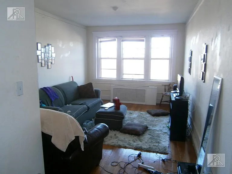 2002 Commonwealth Ave #17 — Photo 1