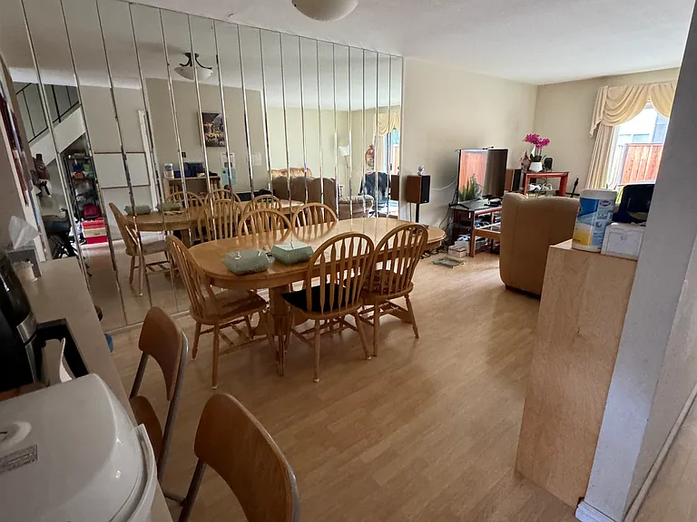 108 E Middlefield Rd #C — Photo 9