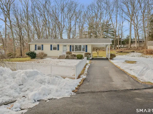 2 North Cobblers Court, East Lyme, CT 06357