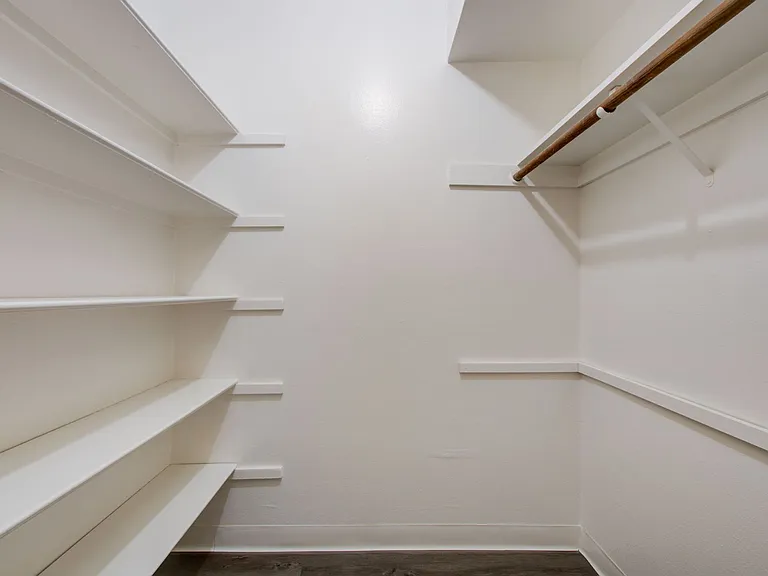 The Elms Apartments at 28th St — Photo 44