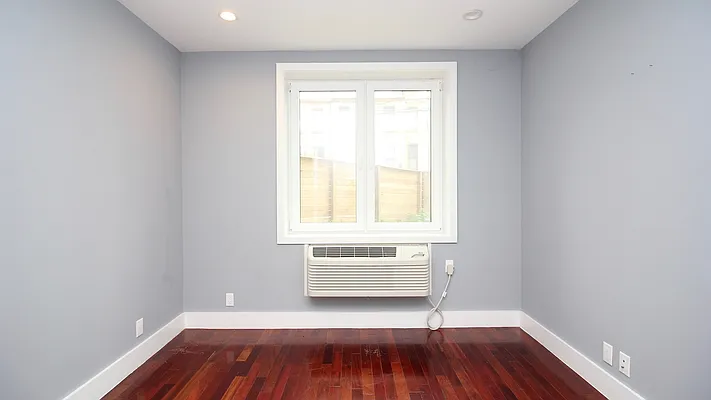 Rented by Nooklyn NYC LLC | media 3