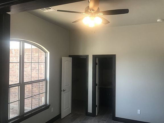 4th image of 1406 NE 61st St