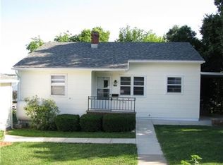 2708 220th Trl, Middle Amana, IA 52307