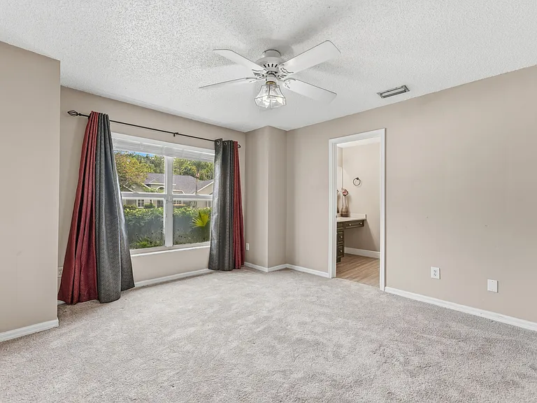 6513 Thoroughbred Loop — Photo 49