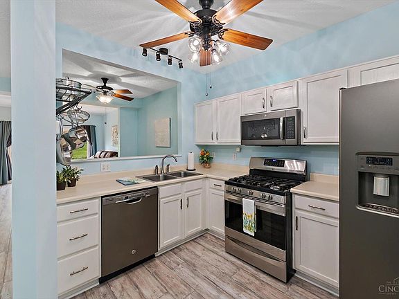 4th image of 6683 Pondfield Ln
