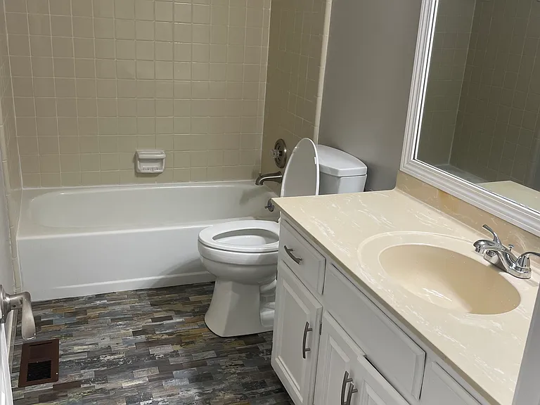 730 Twin Brooks Ct — Photo 16