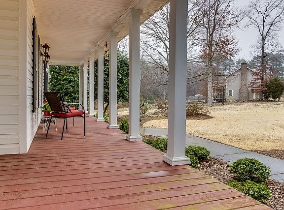 2nd image of 118 Wrenfield Ct