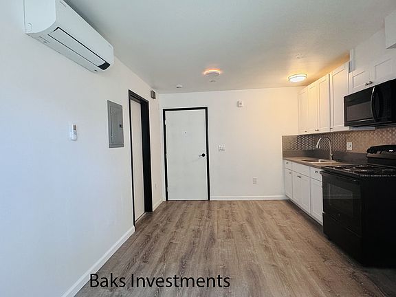 5th image of 11460 Killion St #11421310