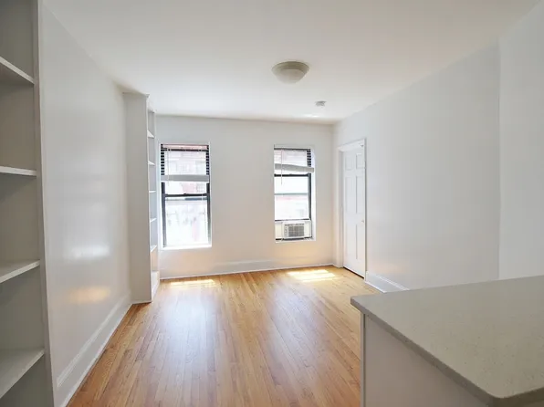 25 Cornelia Street image 1 of 7