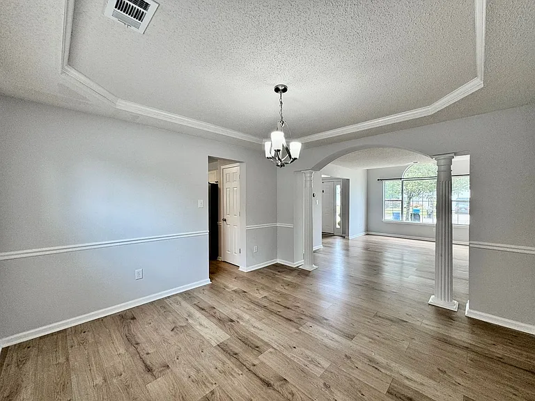 2424 Seven Kings Rd — Photo 11