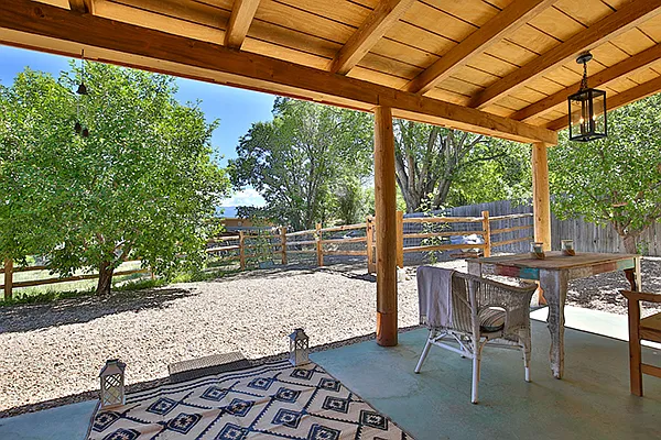 203 Ranchitos Rd — Photo 20