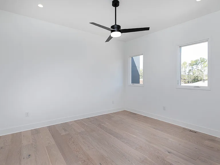 2161 Mayview Rd — Photo 24