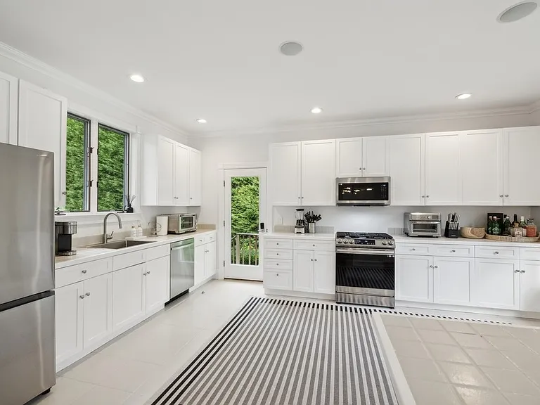 6 Esterbrook Rd — Photo 15