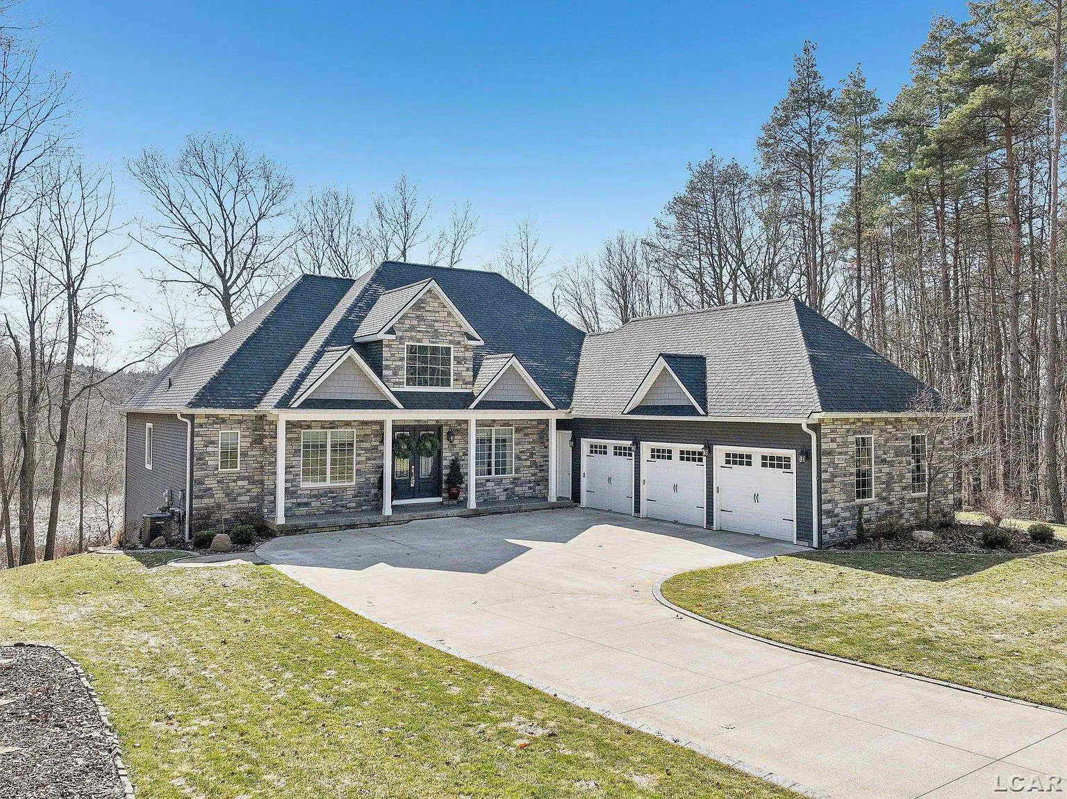 7026 Sanctuary Dr photo 1