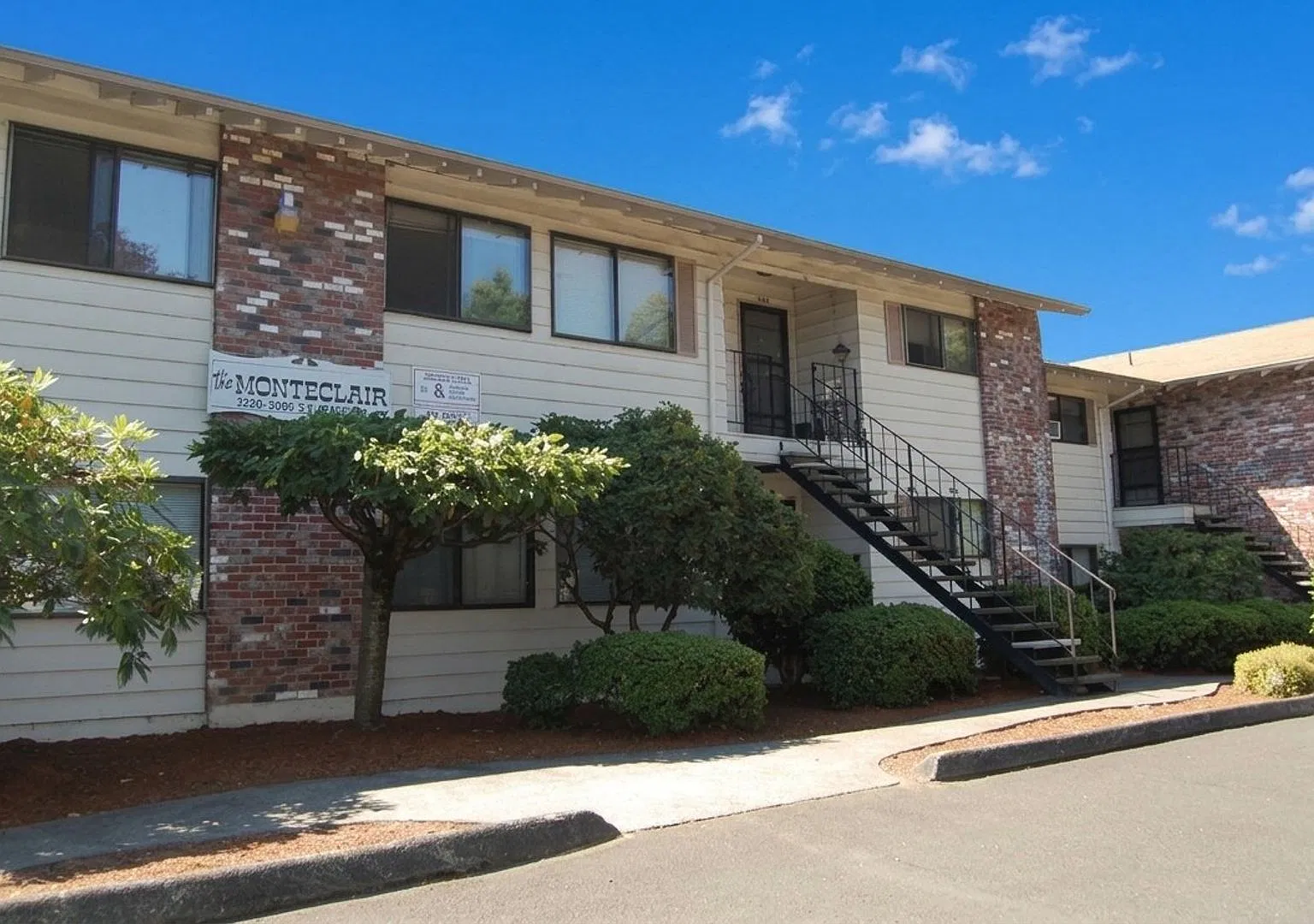 Monteclair — Photo 2
