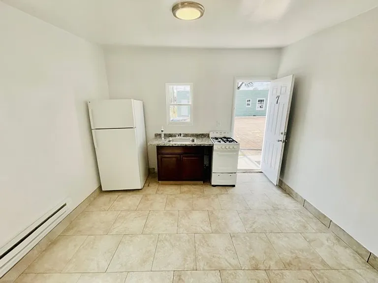 315 Swope Ave — Photo 7