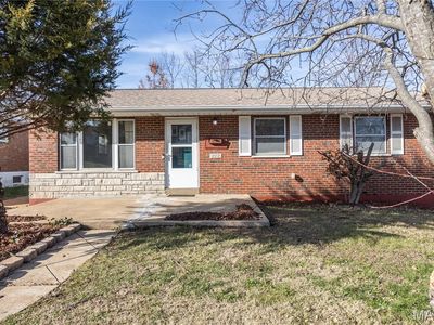 9855 Ione Ln, Saint Louis, MO, 63123