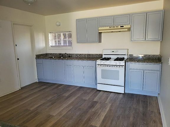 5th image of 40534 Stetson Ave