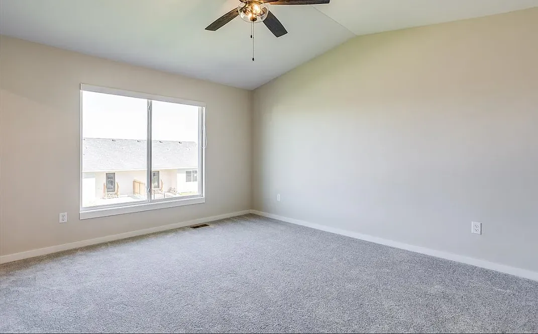 3 bed, 2.5 bath, 1512 sqft, $1,595 — Photo 4