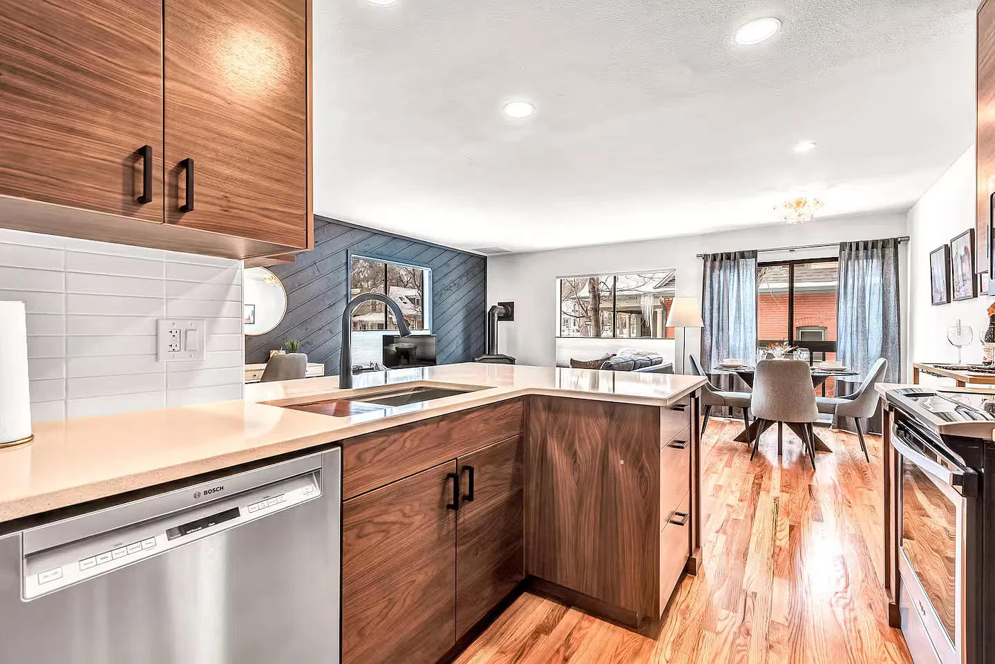 827 Maxwell Ave — Photo 3
