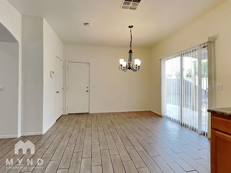 3745 W Medlock Dr — Photo 5