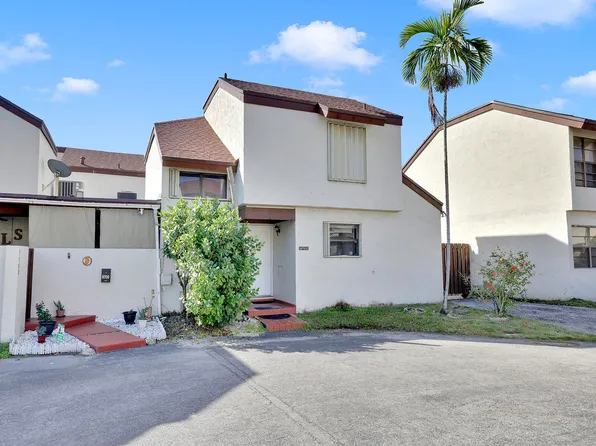 9702 NW 5th Ln #9702, Miami, FL 33172