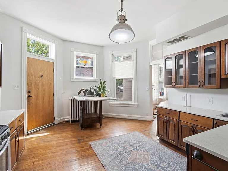 1220 Louden St — Photo 12