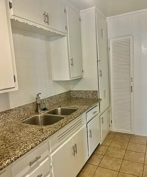 33 Granada Ave #A — Photo 2