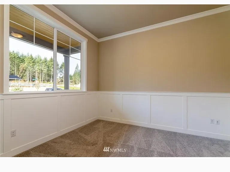 11204 Malcolm Dr NW — Photo 14