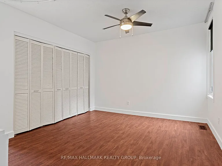 378 Booth St — Photo 15