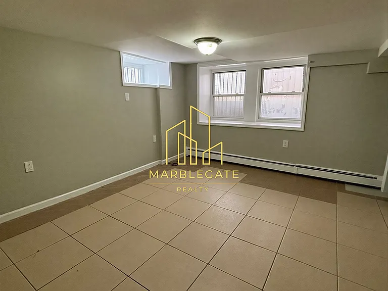 66 N 9th St #B33 — Photo 6