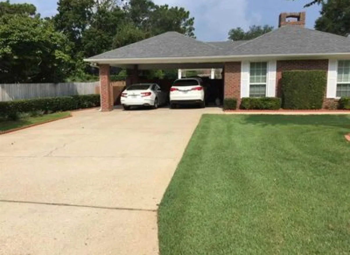 5 bed, 2680 sqft, $4,000 — Photo 3