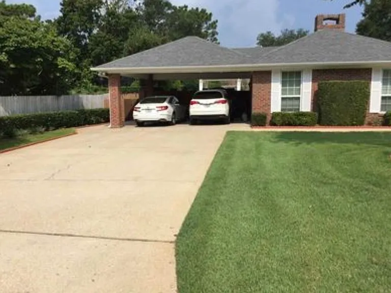 4121 Stringfield Dr — Photo 3