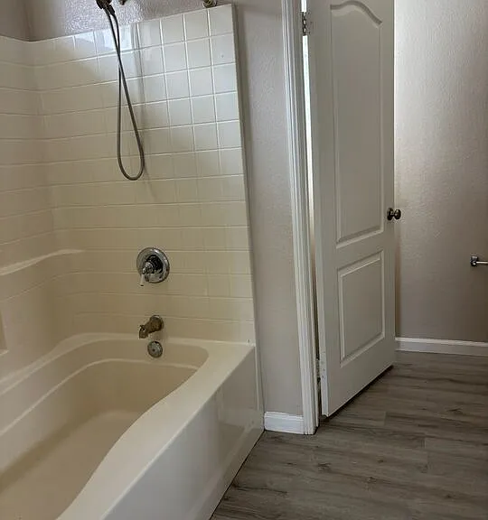 214 E Port Hueneme Rd — Photo 15