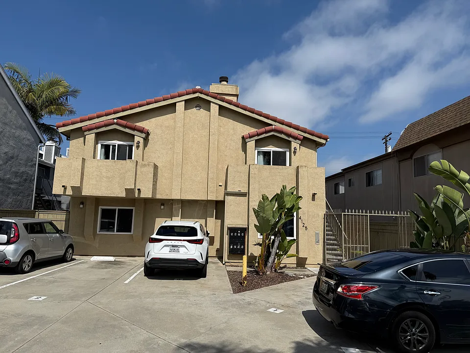 4125 Iowa St #5