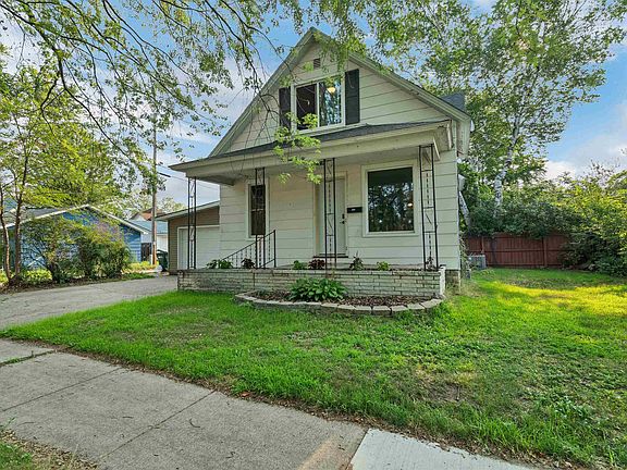 4th image of 1320 Church St