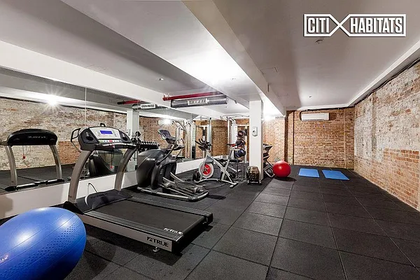 Rented by Citi Habitats | media 22