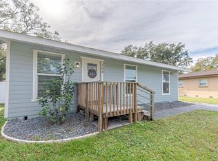 104 NW 10th Dr, Mulberry, FL 33860