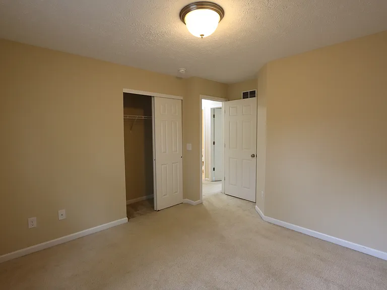218 Sunset Rd — Photo 12