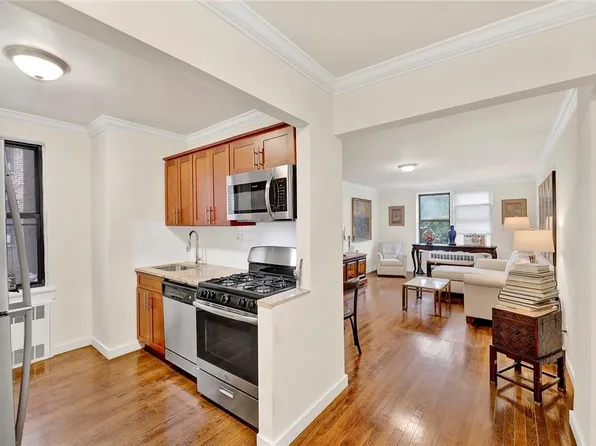 40 89th Street image 9 of 21