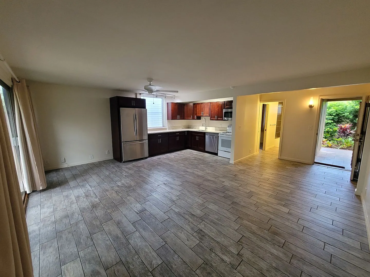 Lahaina 1 bedroom close to the Ocean! — Photo 2