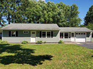 224 Iroquois St UNIT E, Webster, NY 14580