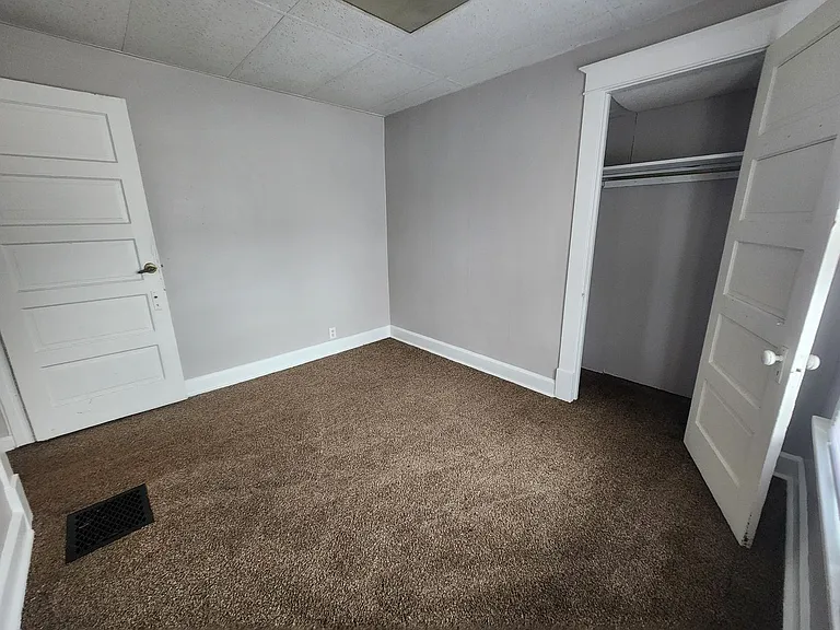 1436 Sycamore St — Photo 9