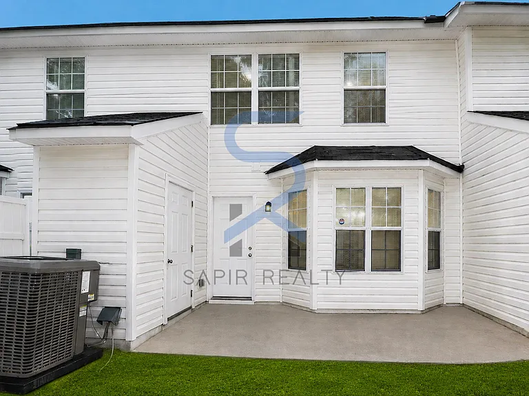 5791 Strathmoor Manor Cir — Photo 14