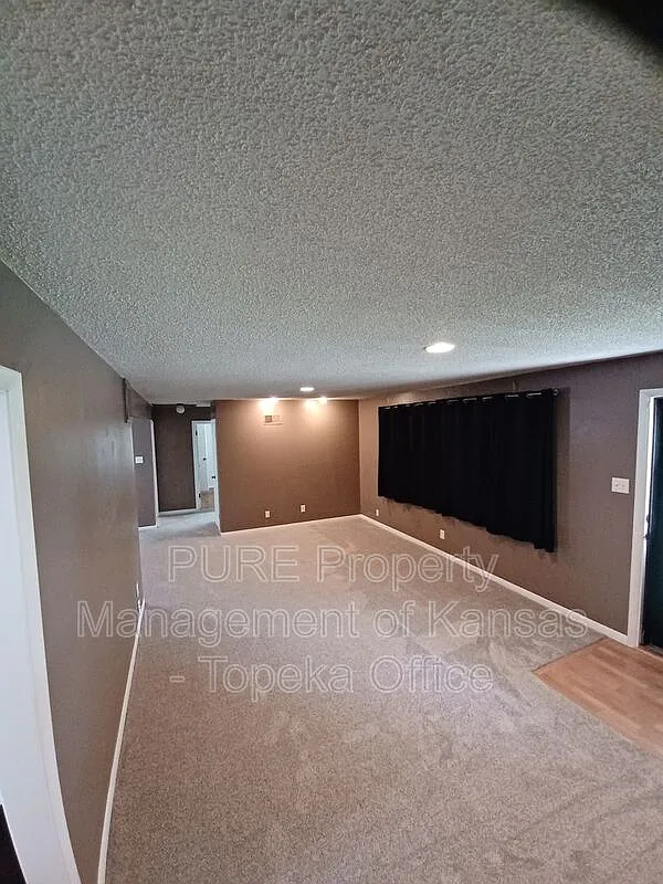 2 bed, 1.0 bath, 960 sqft, $1,250 — Photo 4