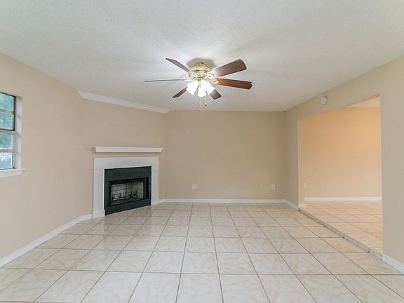 3rd image of 1250 Fort Smith Blvd