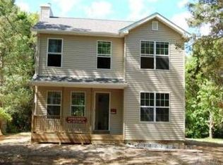 5 Dora Rd, Rocky Point, NY 11778