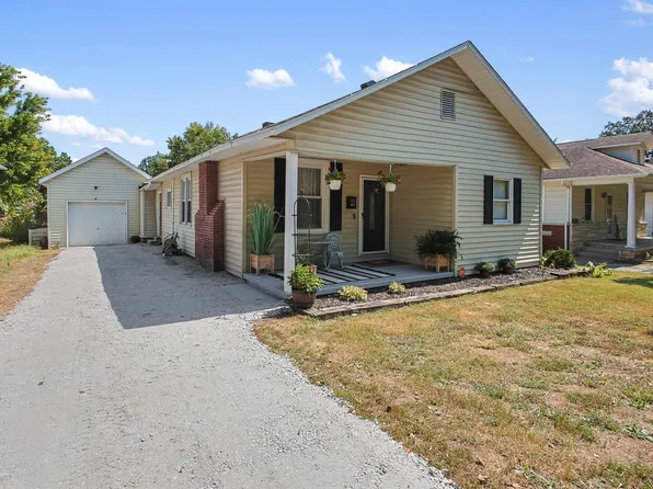 508 S 13th St, Herrin, IL 62948