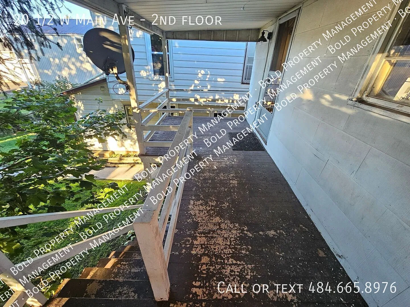 2 Bedroom and 1 Bath with Back Porch, Off Street Parking — Photo 3
