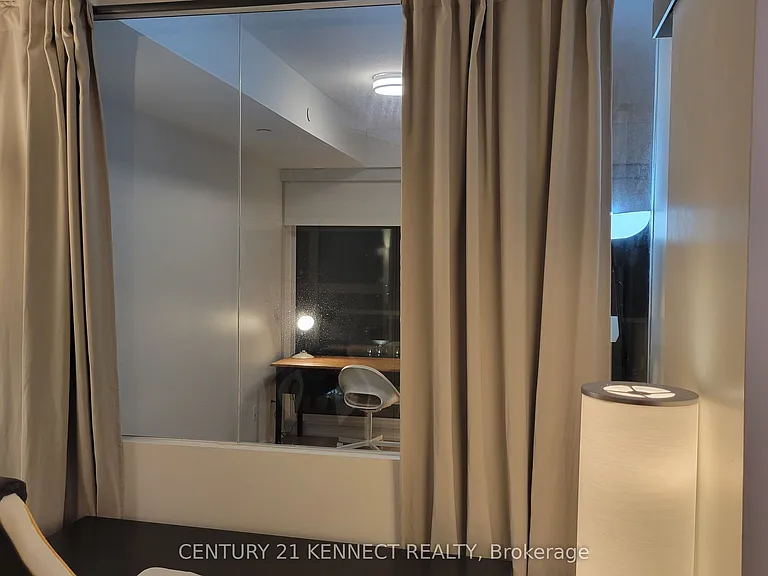 197 Yonge St #3310 — Photo 18
